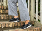 Wallabee style European sneakers in quality black leather. Women's shoes made in Spain.