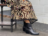 Black western style ankle boots with a high shine, reptile leather finish, zipper entry. Robust rubberized sole. European handmade in Portugal with quality leathers beautiful women's boots.