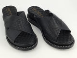 Via Nova Bloo available in 2 colours