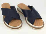 Via Nova Bloo available in 2 colours