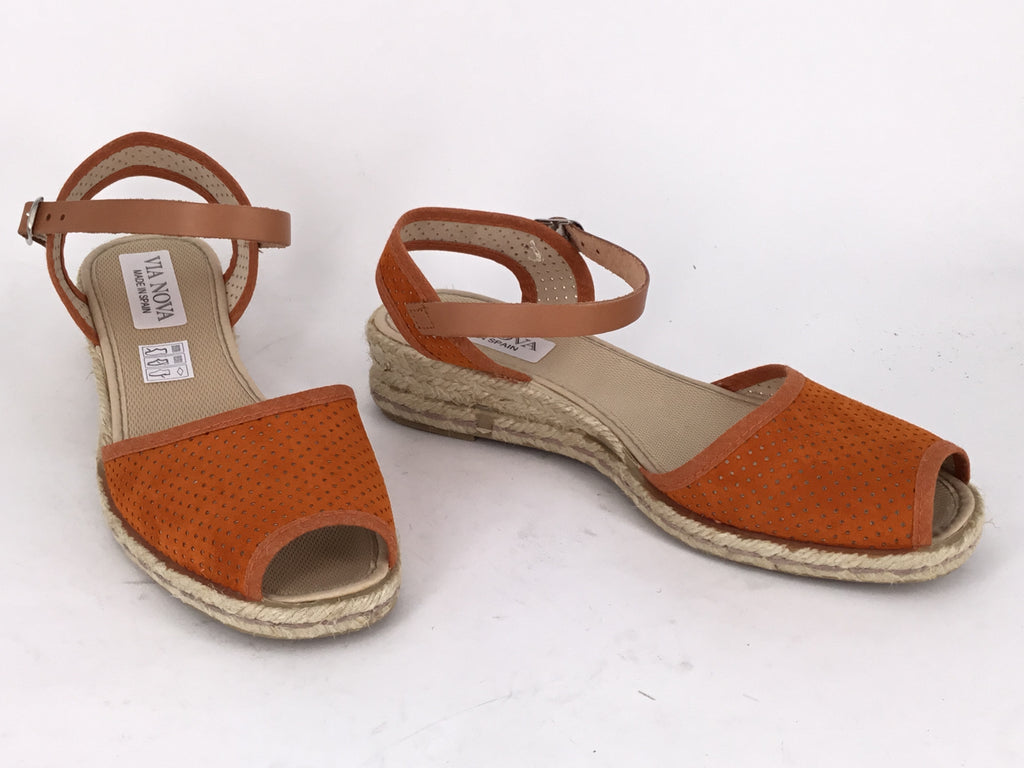 Via Nova Fern available in 2 colours