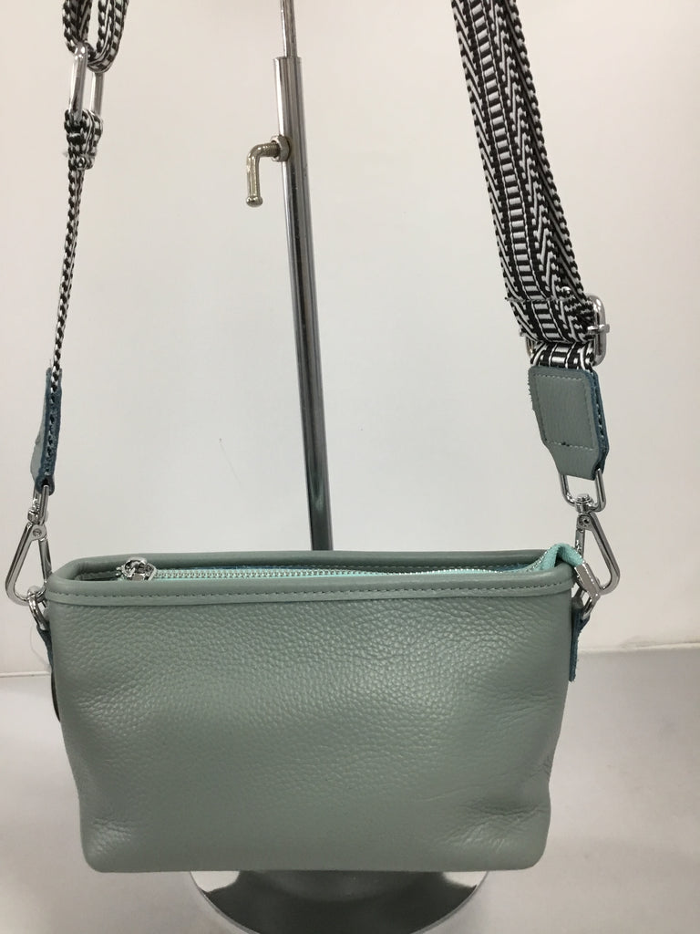 Tango's Shelley Bag available in 9 colours