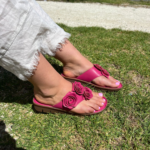 Tango's Fleurette available in 4 colours