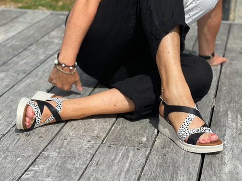 D'chicas Hallie available in 3 colours