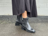 Tango's Ginnie available in 2 colours