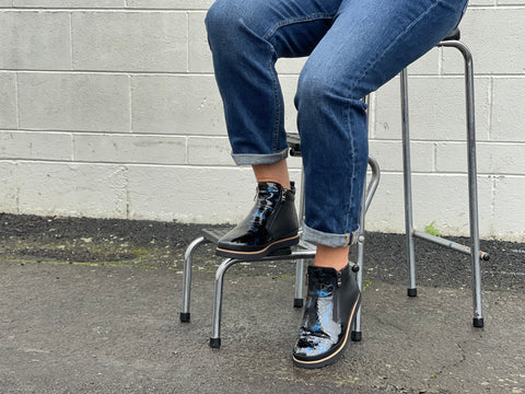 Tango's Andrea 1 available in 2 colours