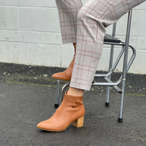 Tango's Grace available in 3 colours