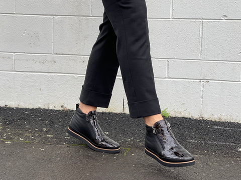 Tango's Andrea 1 available in 2 colours